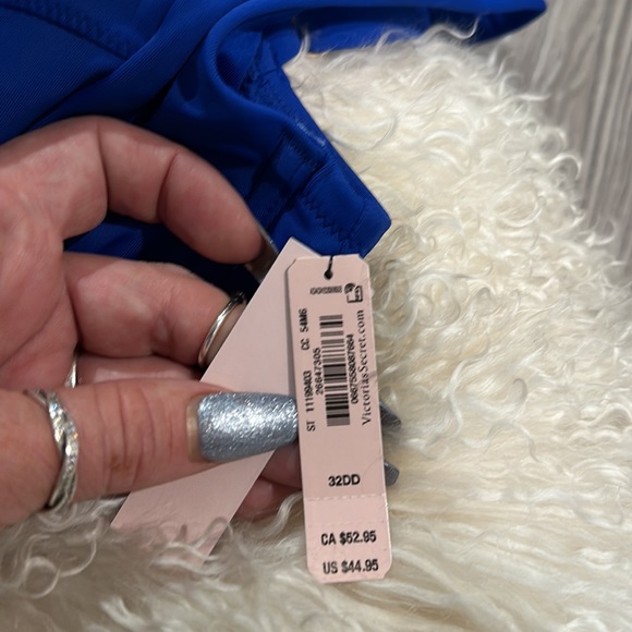 Beautiful blue Victoria’s Secret bikini, size small top and bottom. - Picture 5 of 5